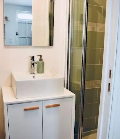 Сasa de vacaciones Charmante Maisonnette A 2 Pas De La ! *